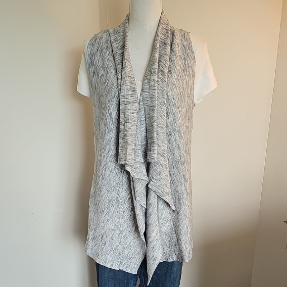 White House Black Market Tops - White House Black Market Light Gray Knit Cardigan